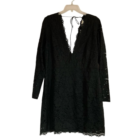 H&M Black Lace Bodycon Deep V-neck Mini Dress Long Sleeves (Size 14) - Picture 5 of 16